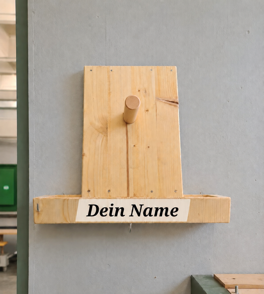 Handgefertigtes Holzprodukt aus Massivholz – langlebige Qualität aus Michas Holzwerkstatt